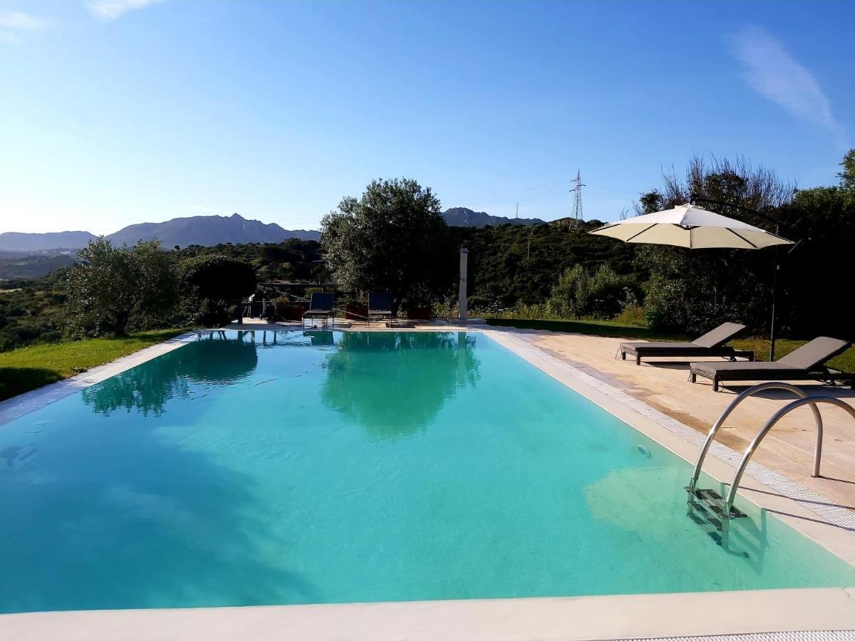 Villa Alba Esclusiva Villa Con Piscina A Sfioro E Vista Mozzafiato Sul Mare Cugnana Exterior photo